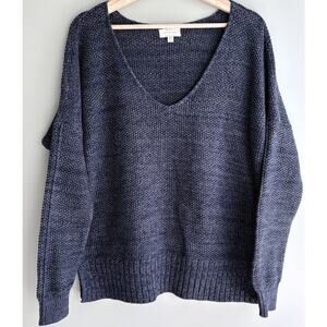 LUCKY Brand Size Medium Slouchy Waffle Knit V-Neck Navy Blue Sweater Beach